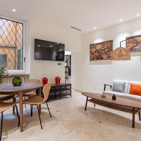 Charming 3 Bedroom Apartment In The Historic Center Róma Kültér fotó